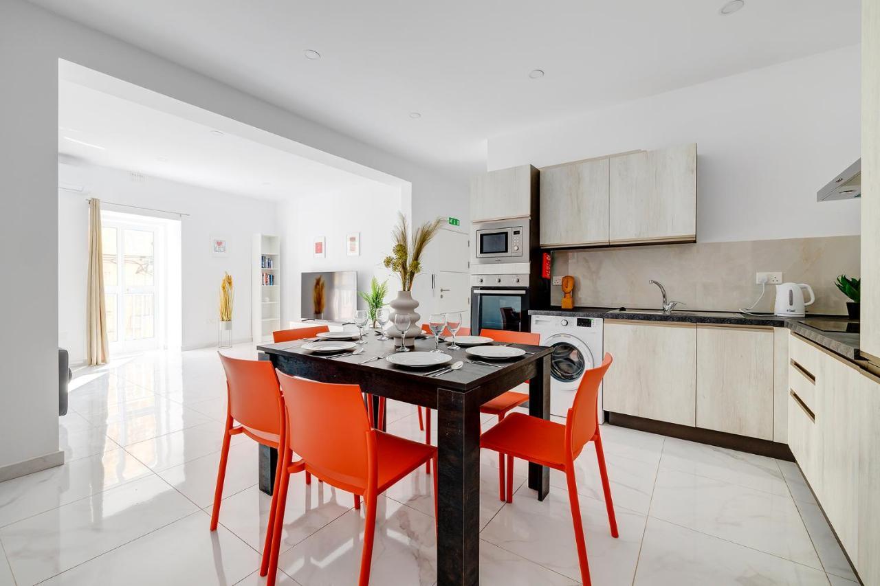 Modern Family Holiday Retreat In Gzira Sliema Extérieur photo