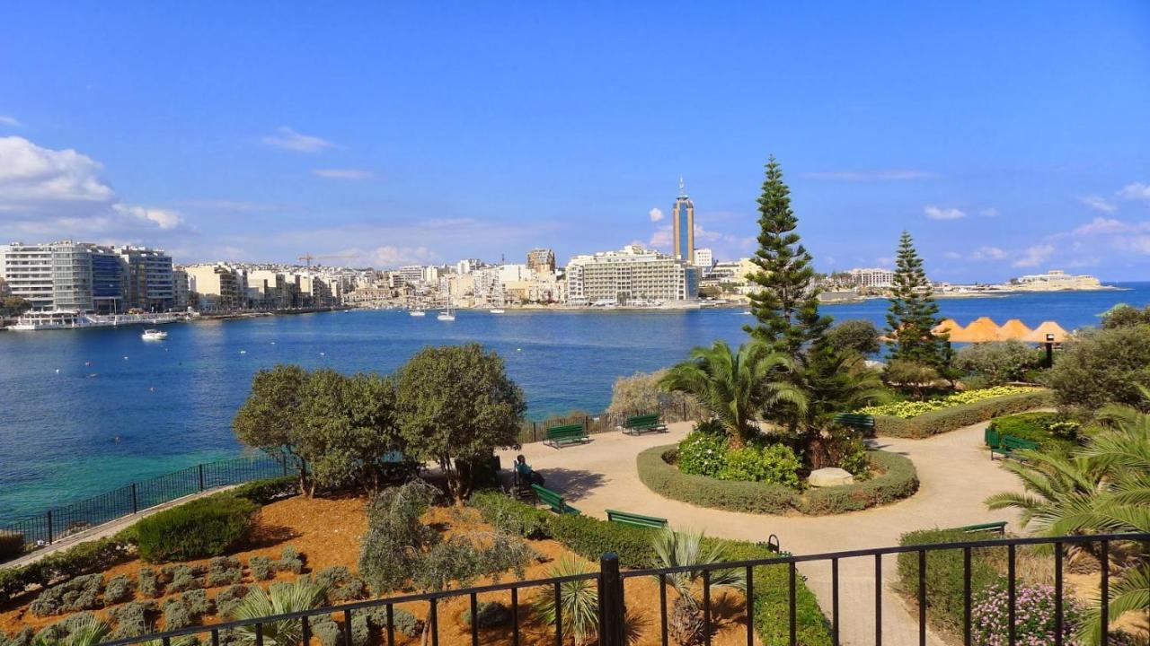 Modern Family Holiday Retreat In Gzira Sliema Extérieur photo